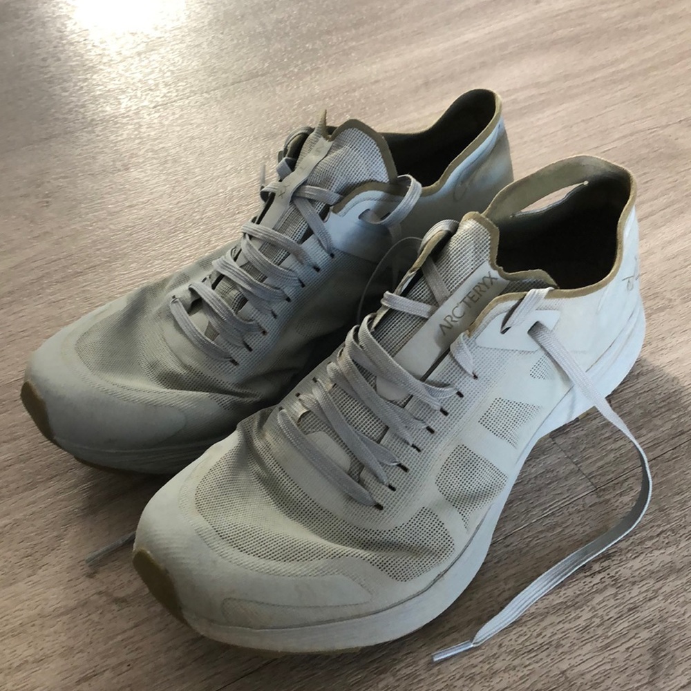 Arc’teryx Norval SL 2, size 7